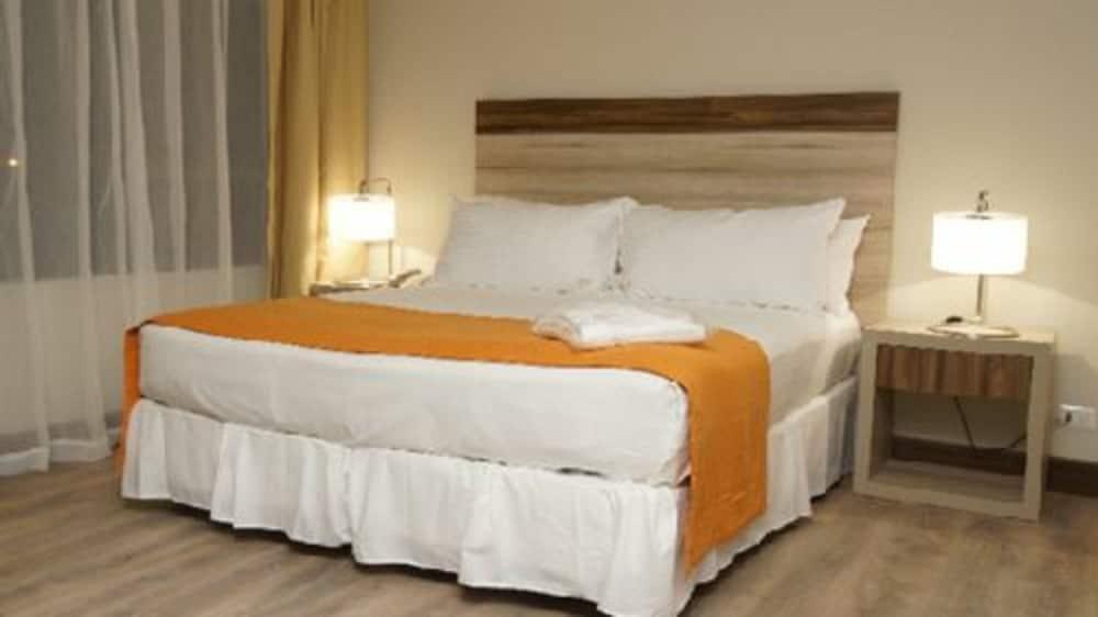 Terrado Arturo Prat Hotel 4*