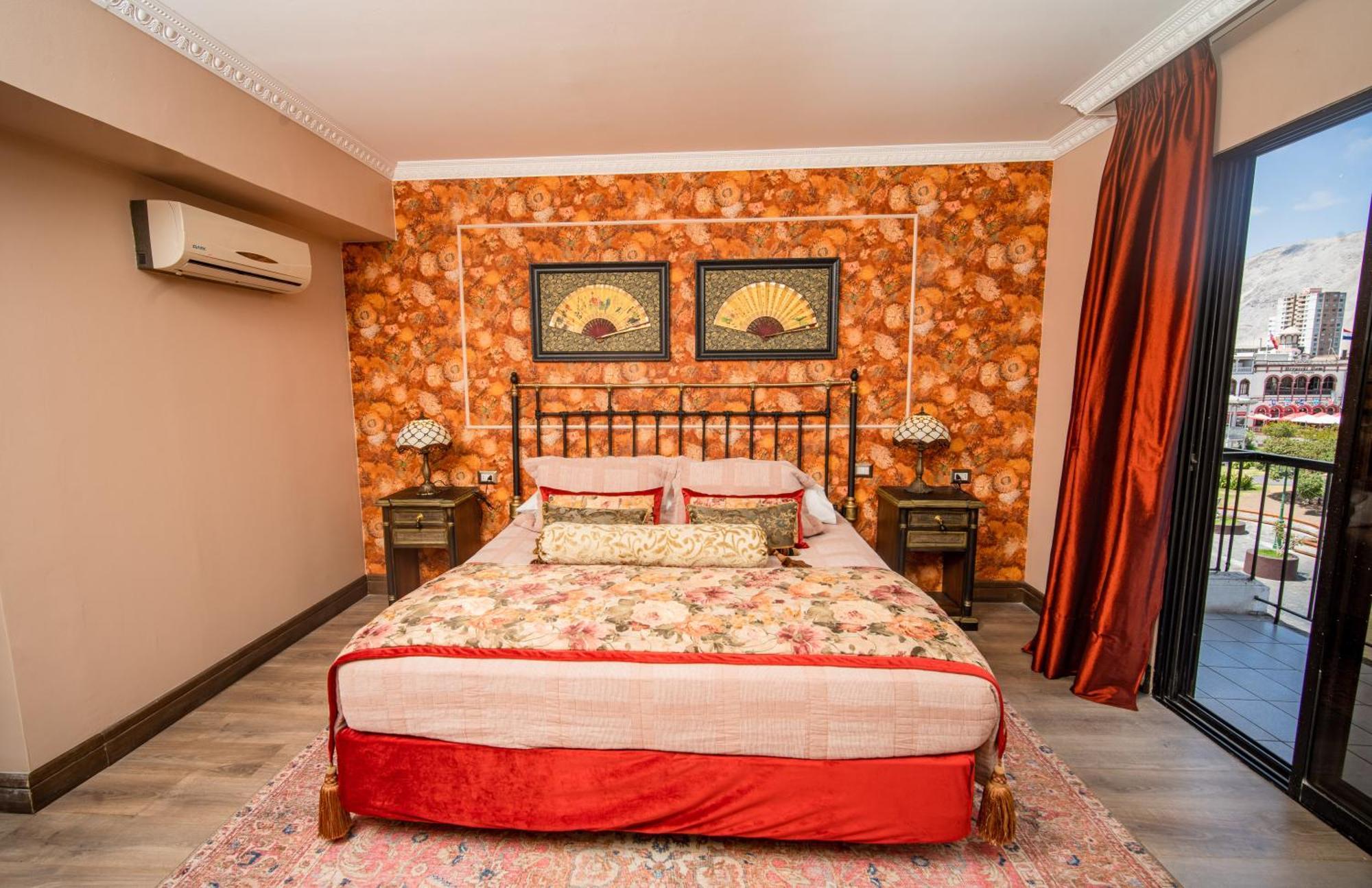 Terrado Arturo Prat Hotel 4*